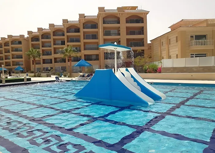Selena Bay Aparthotel *